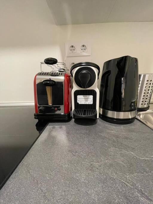 マドリードNew Piso Centrico 7Pax A 2 Min Andando De Gran Viaアパートメント エクステリア 写真
